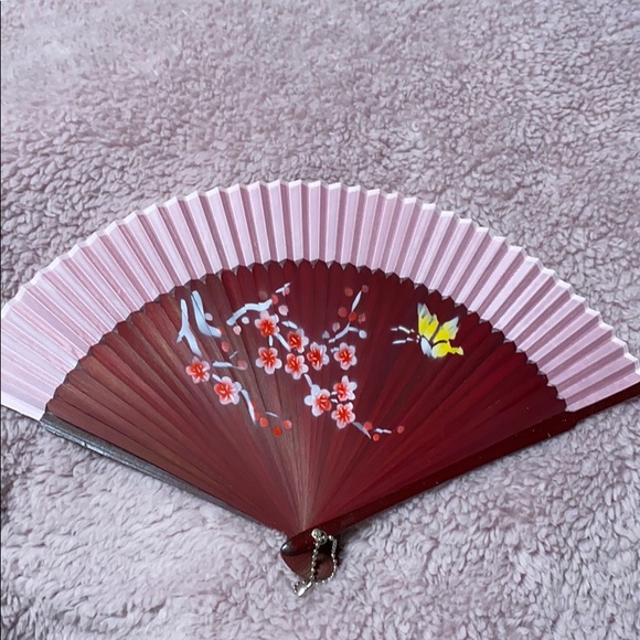 Fan - Picture 1 of 3